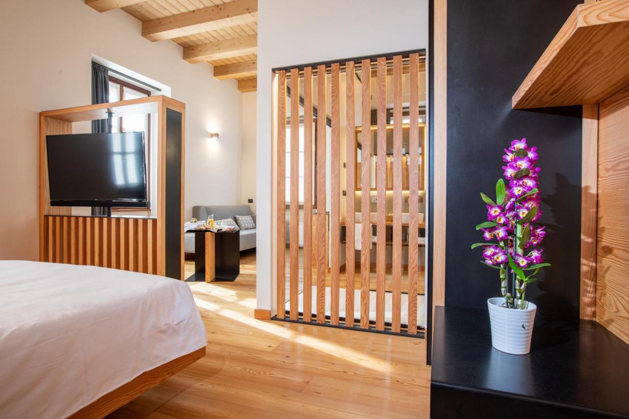 Giade Locanda *
